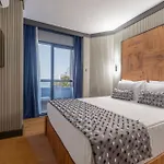 Jura Ada Hotel
