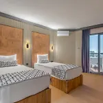 Jura Ada Hotel *